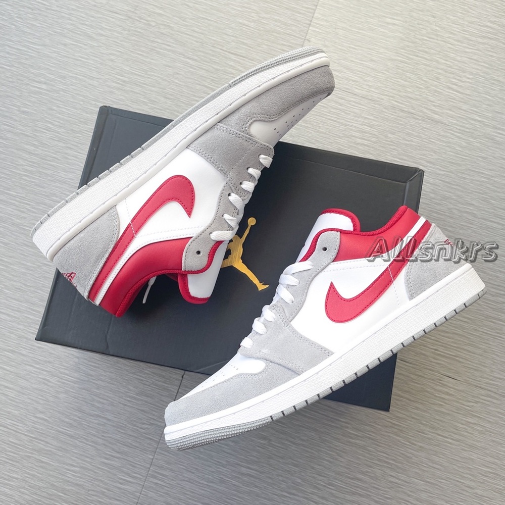 Air Jordan 1 Low Men’s Smoke Grey Red - Picture 3 of 5